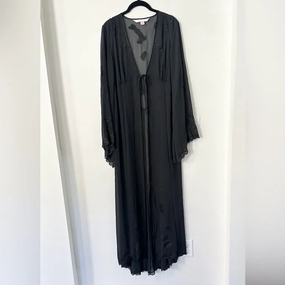 Victoria Secret Black Semi-sheer Floral Robe M/L